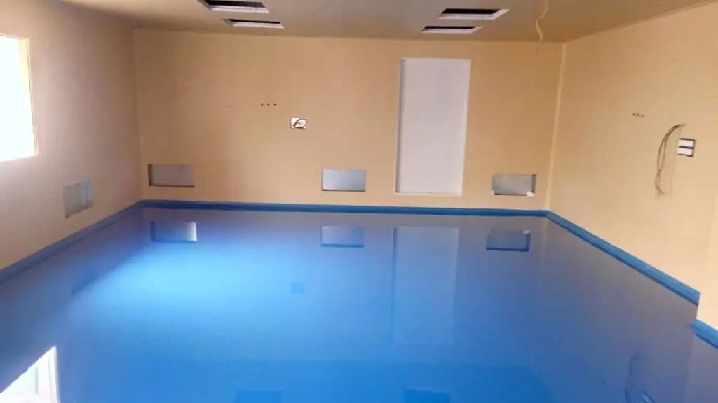 High gloss self-leveling epoxy flooring installation